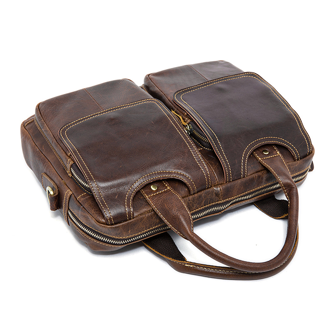 Bolsa Carteiro BP 800 masculina elegante para trabalho e uso diário, com compartimento para laptop.