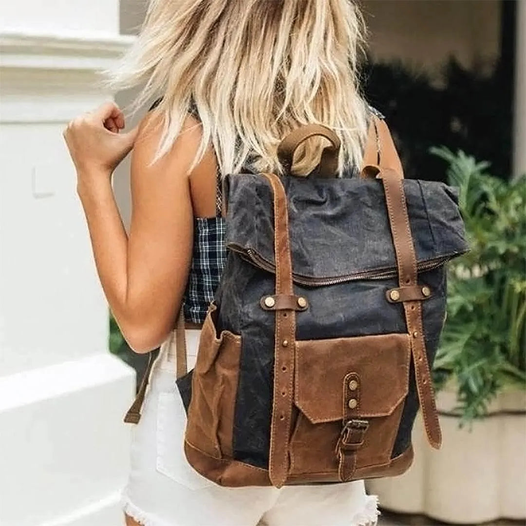 Mochila BP 102 Notebook 15.6" em Lona e Couro. Roll-Top Ajustável BAGYPACK