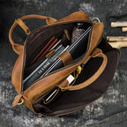 Pasta Executiva em Couro BP 121: Sofisticação e Compartimento para Laptop 15.6" BAGYPACK