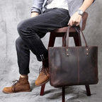 Bolsa Carteiro BP 209: Elegância Executiva e Organização em Couro Legítimo BAGYPACK