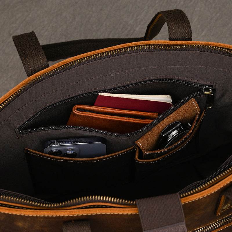 Bolsa Carteiro em Couro BP 123: Elegância e Espaço para Notebook 15" BAGYPACK