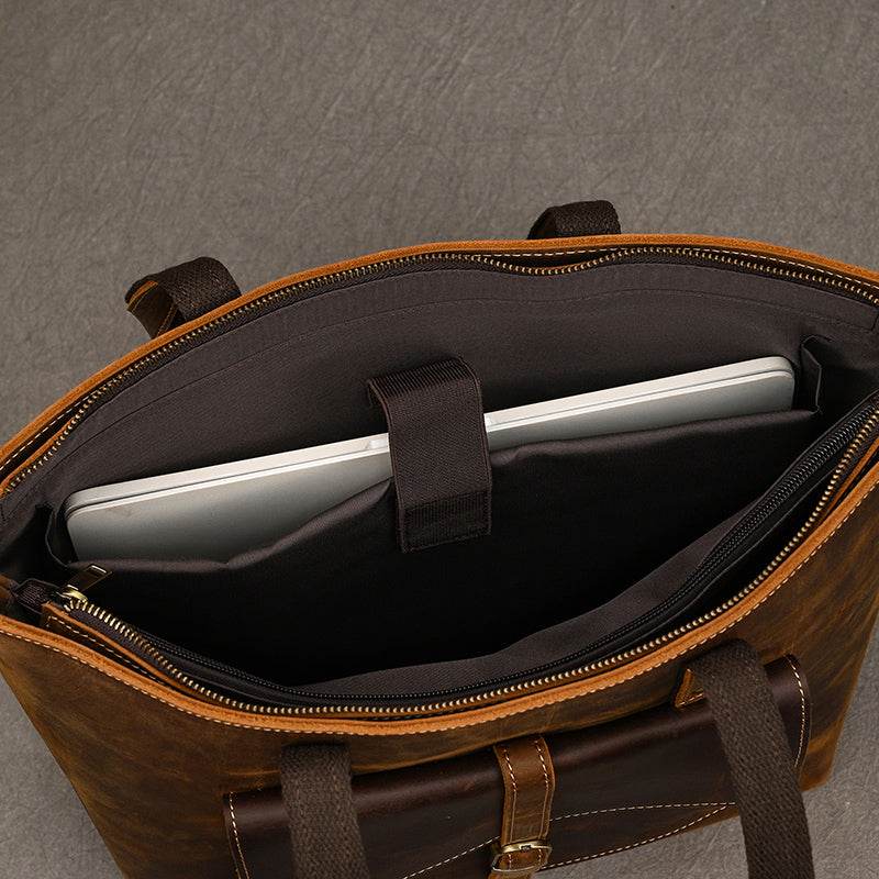 Bolsa Carteiro em Couro BP 123: Elegância e Espaço para Notebook 15" BAGYPACK