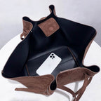 Bolsa Tote Bag BP 201: O Toque Exclusivo da Camurça Suede e Espaço Máximo BAGYPACK