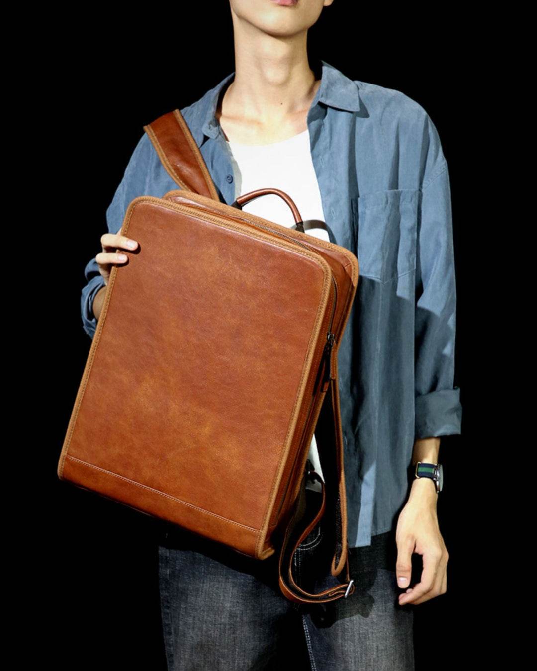 Mochila Masculina em Couro BP 502 para Laptop até 16” - BAGYPACK