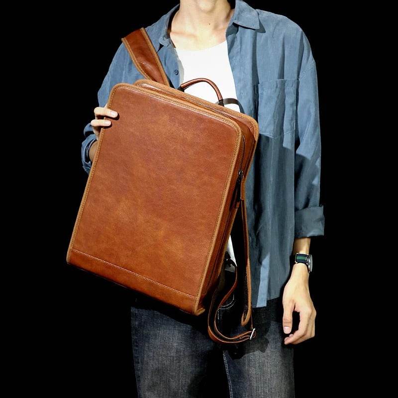 Mochila Masculina em Couro BP 502: Potência, 35L e Proteção para Laptop 16" BAGYPACK