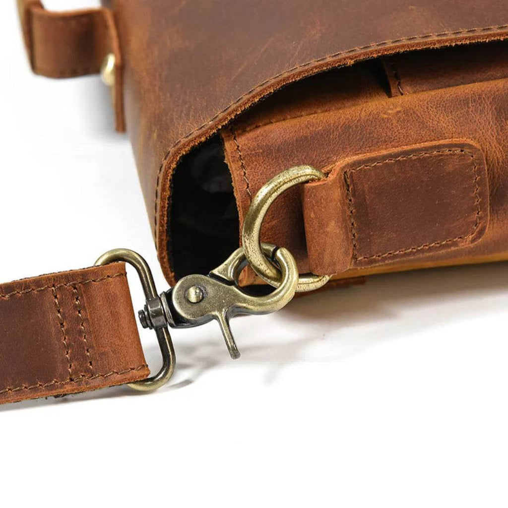 Pasta Executiva de Couro Legítimo BP 111: A Elegância Clássica para o Profissional BAGYPACK