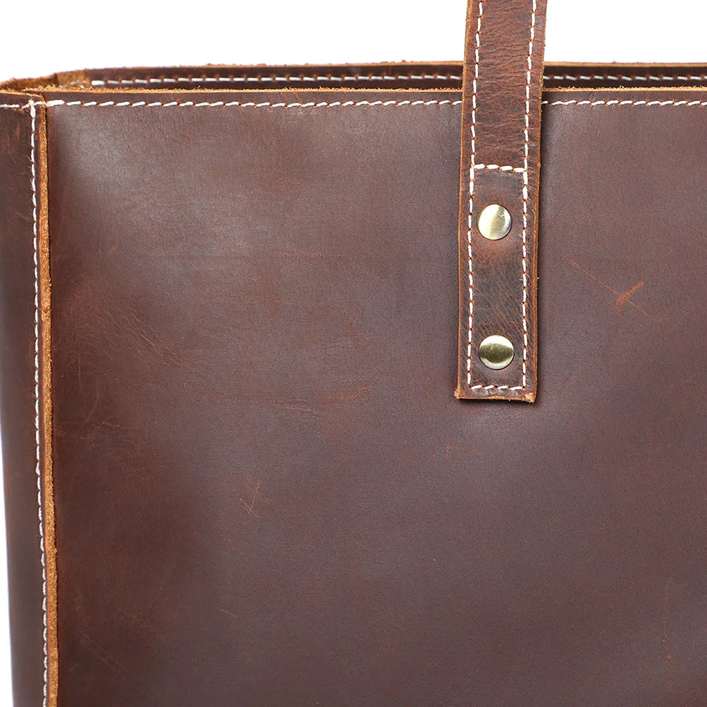 Bolsa Carteiro BP 209: Elegância Executiva e Organização em Couro Legítimo BAGYPACK