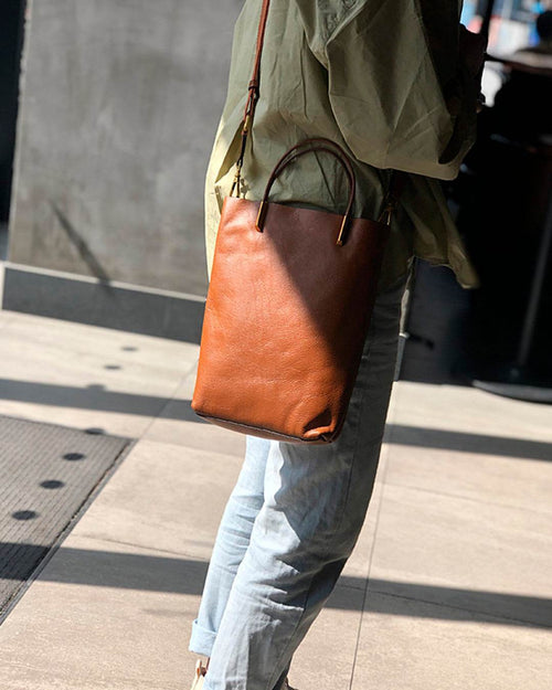 Bolsa BP 318 em Couro Genuíno: Sofisticação Compacta para o Essencial BAGYPACK