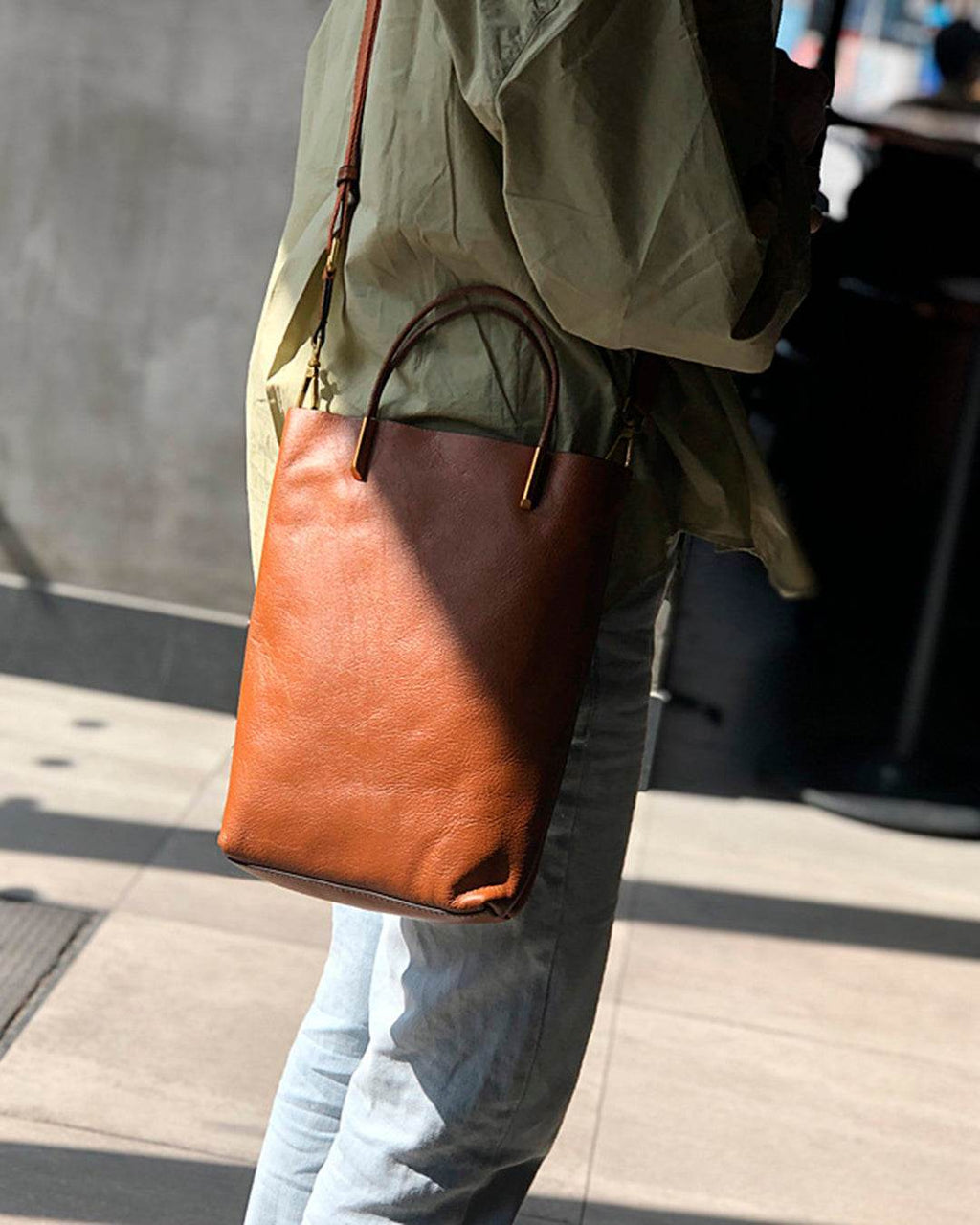 Bolsa BP 318 em Couro Genuíno: Sofisticação Compacta para o Essencial BAGYPACK