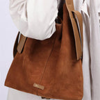 Bolsa Bucket Bag Unissex BP 312: Estilo e Amplo Espaço em Couro Camurça BAGYPACK