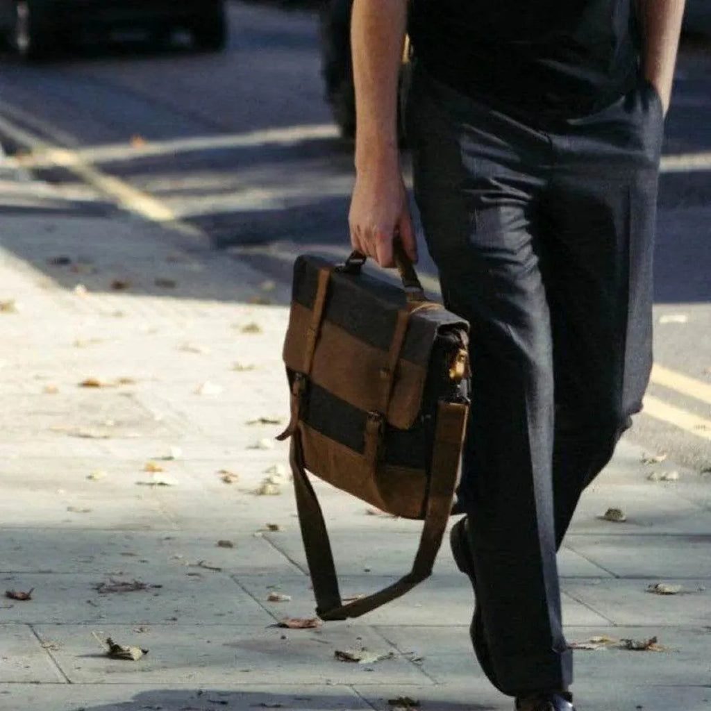 Bolsa Carteiro BP 108 | Lona e Couro | Mensageiro | Notebook | Bagypack - BAGYPACK