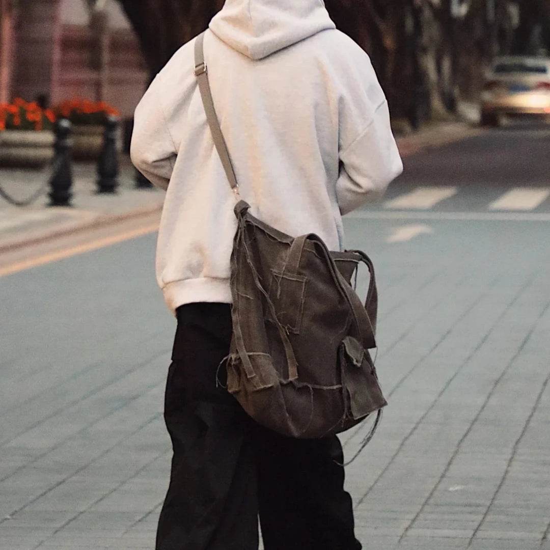 Bolsa Carteiro Masculina BP 126: Estilo Casual em Lona e Amplo Espaço Urbano BAGYPACK