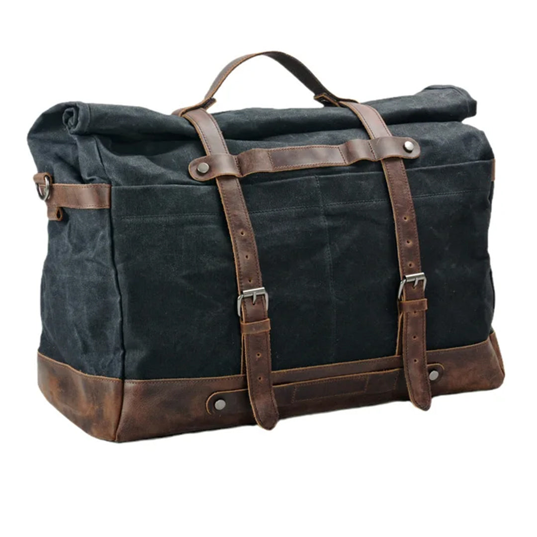 Bolsa de Viagem BP 616 masculina, compacta e prática, perfeita para organizar itens em viagens de curta duração.