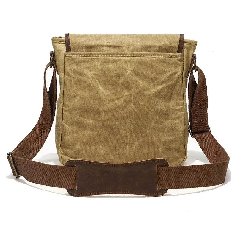 Bolsa Masculina de Ombro BP 106: Praticidade Compacta em Lona e Couro BAGYPACK