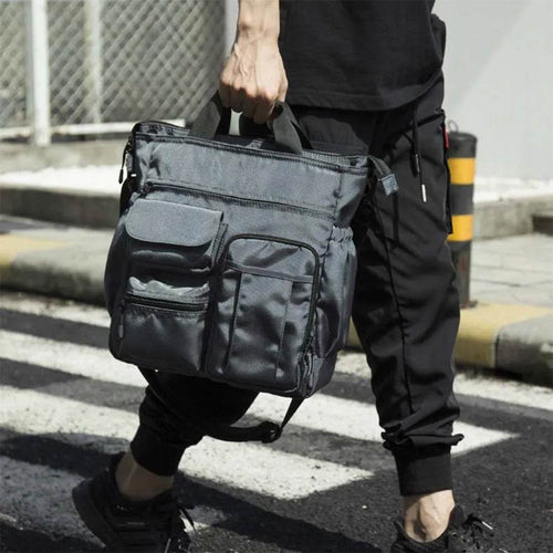 Bolsa Carteiro Masculina BP 227: Organização Superior com 14 Bolsos e Tecido Oxford BAGYPACK