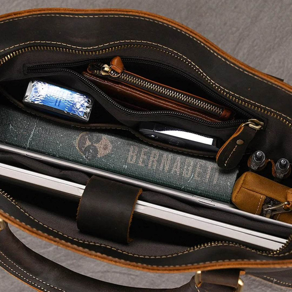 Pasta Executiva em Couro Legítimo BP 118: Elegância e Organização para o Profissional Moderno BAGYPACK