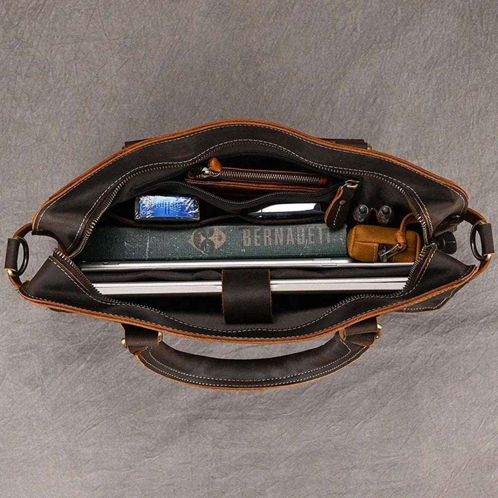 Pasta Executiva em Couro Legítimo BP 118: Elegância e Organização para o Profissional Moderno BAGYPACK