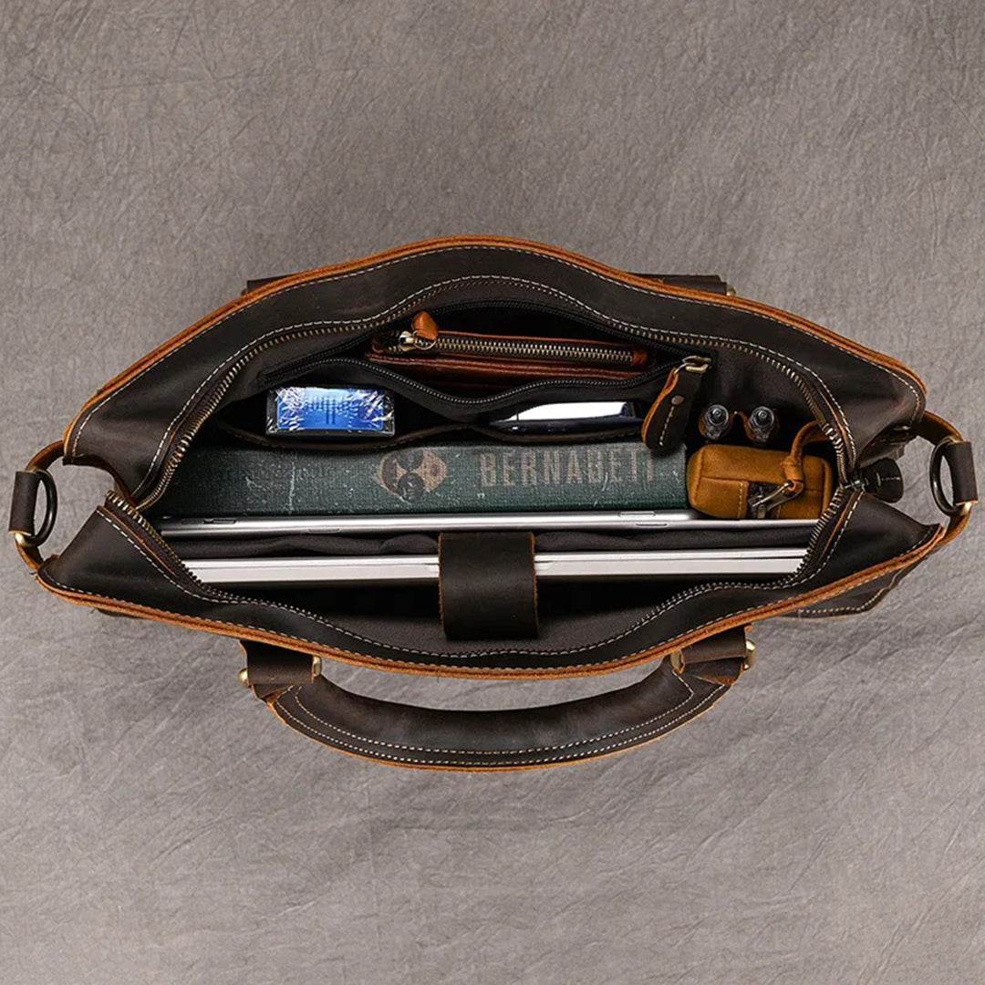 Pasta Executiva em Couro Legítimo BP 118: Elegância e Organização para o Profissional Moderno BAGYPACK