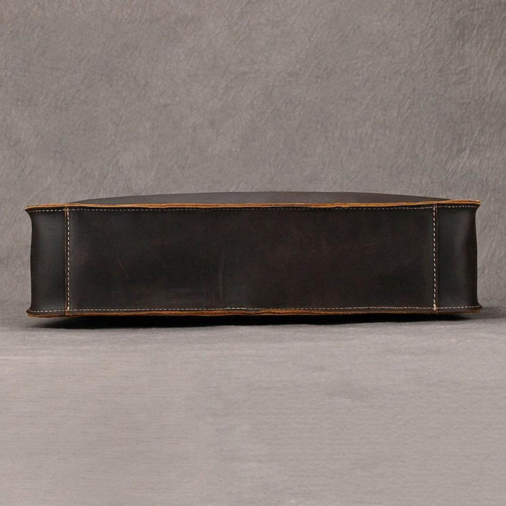 Pasta Executiva em Couro Legítimo BP 118: Elegância e Organização para o Profissional Moderno BAGYPACK