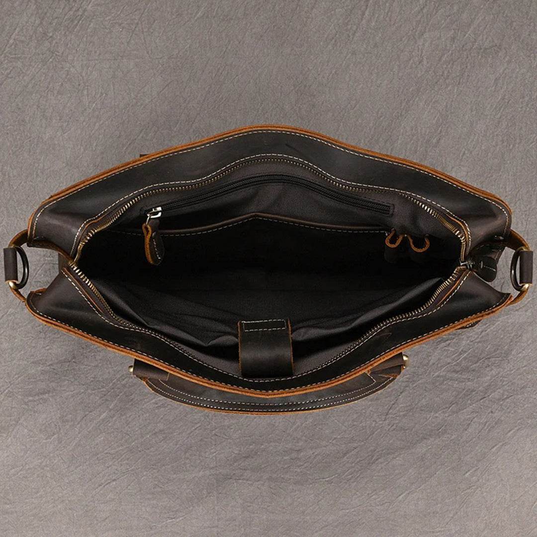 Pasta Executiva em Couro Legítimo BP 118: Elegância e Organização para o Profissional Moderno BAGYPACK