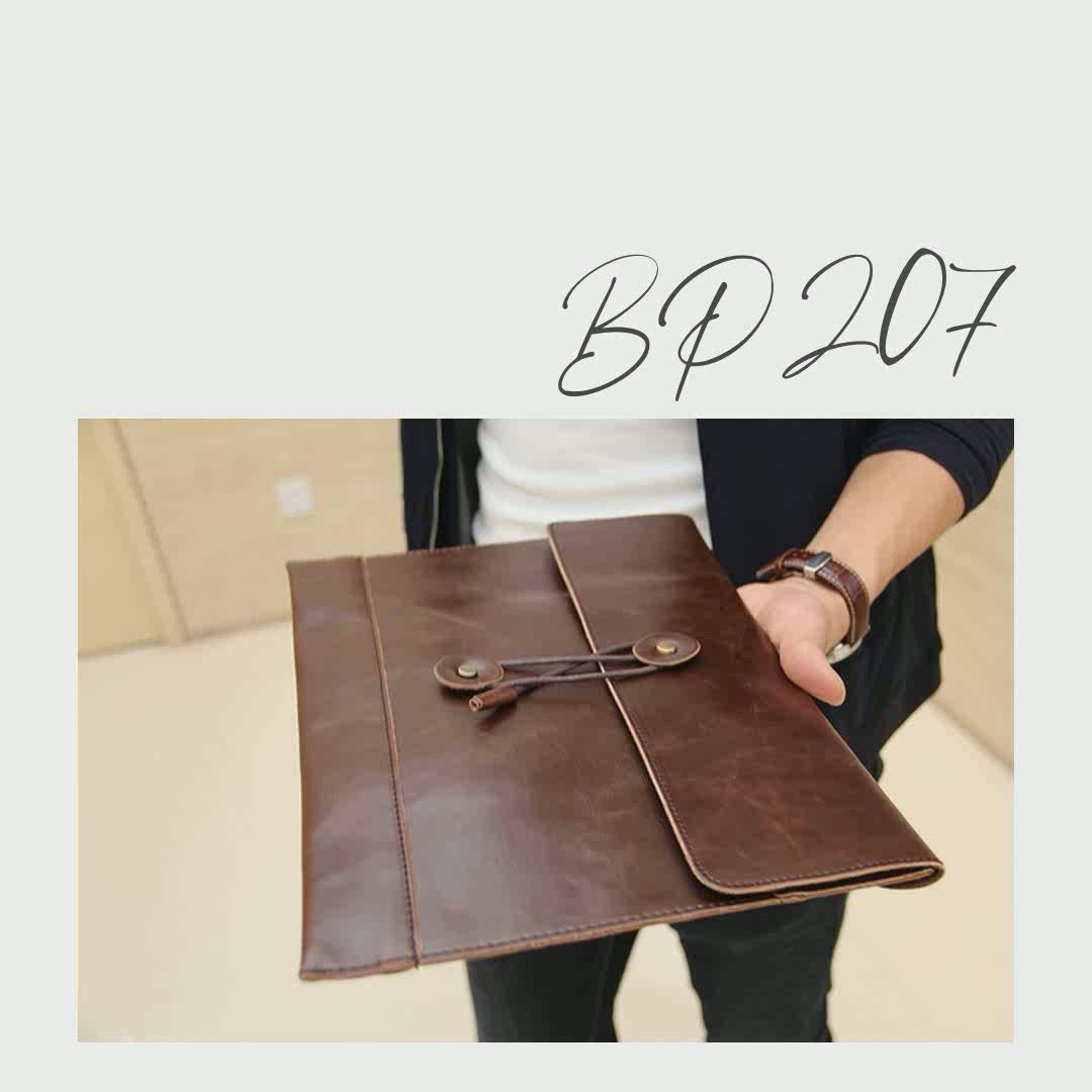 Clutch Pasta Envelope BP 207, sofisticada e moderna, ideal para o dia a dia.