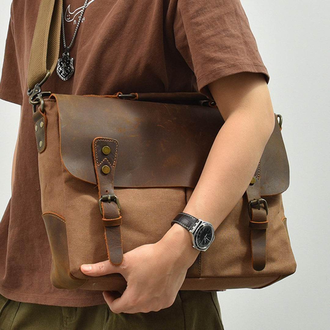 Bolsa Carteiro BP 107 Masculina Notebook 14" em Lona e Couro BAGYPACK