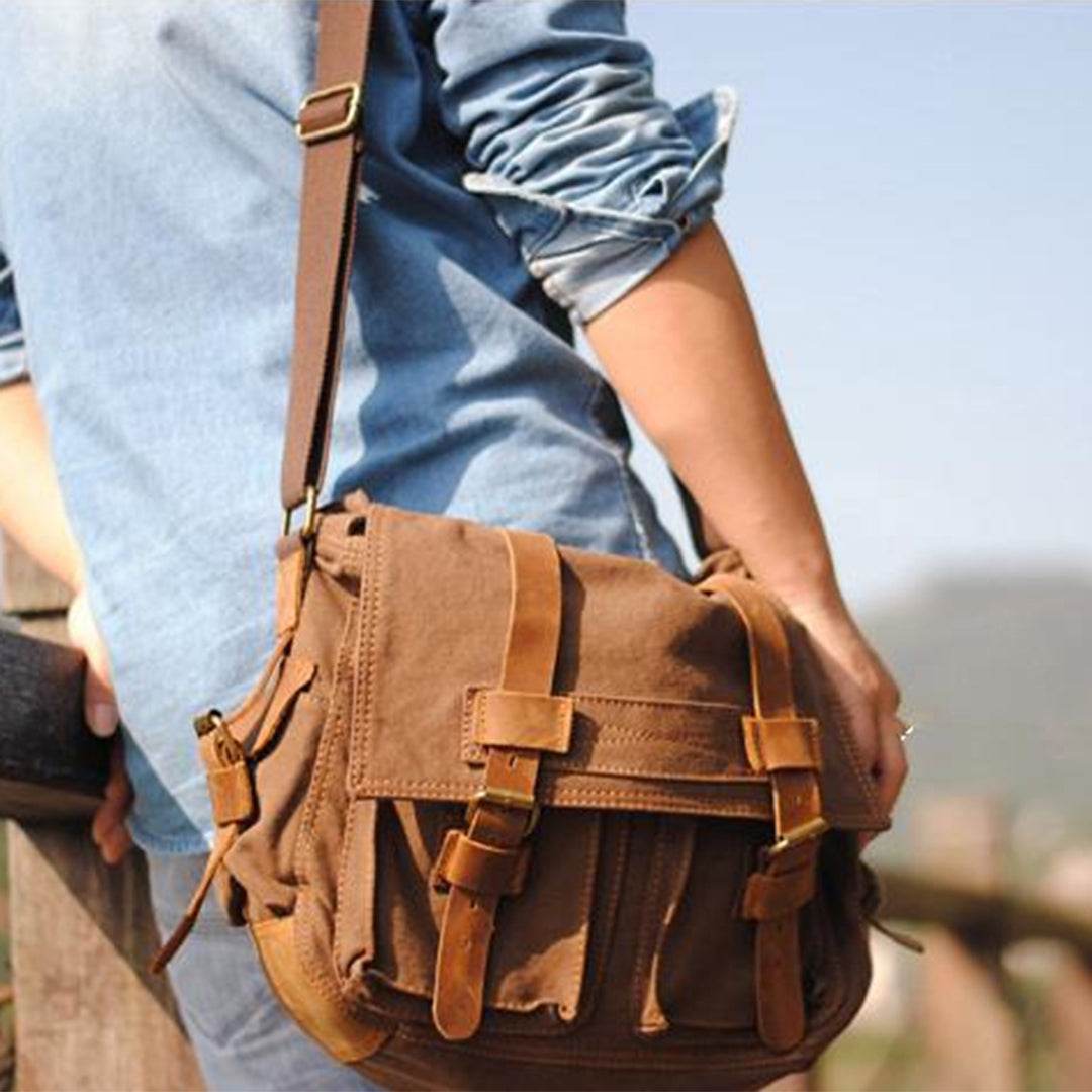 Bolsa Carteiro BP 112 Masculina Lona/Couro p/ Notebook 14" BAGYPACK