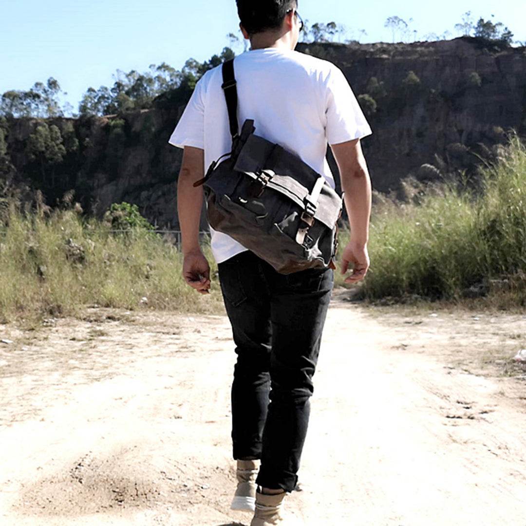 Bolsa Carteiro BP 112 Masculina Lona/Couro p/ Notebook 14" BAGYPACK