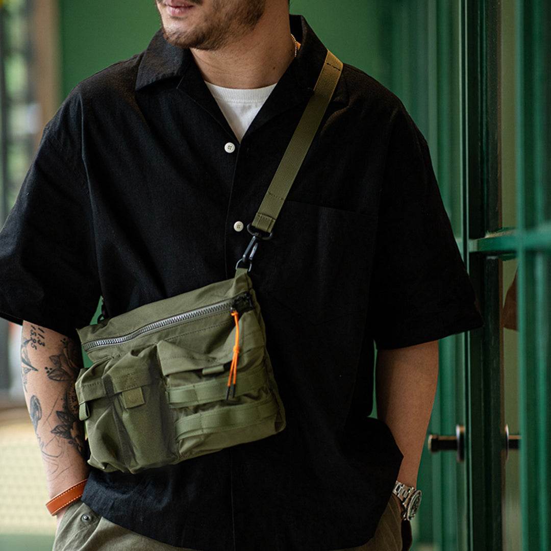 Crossbody Masculina BP 321 em Nylon. Leve e Resistente à Água BAGYPACK