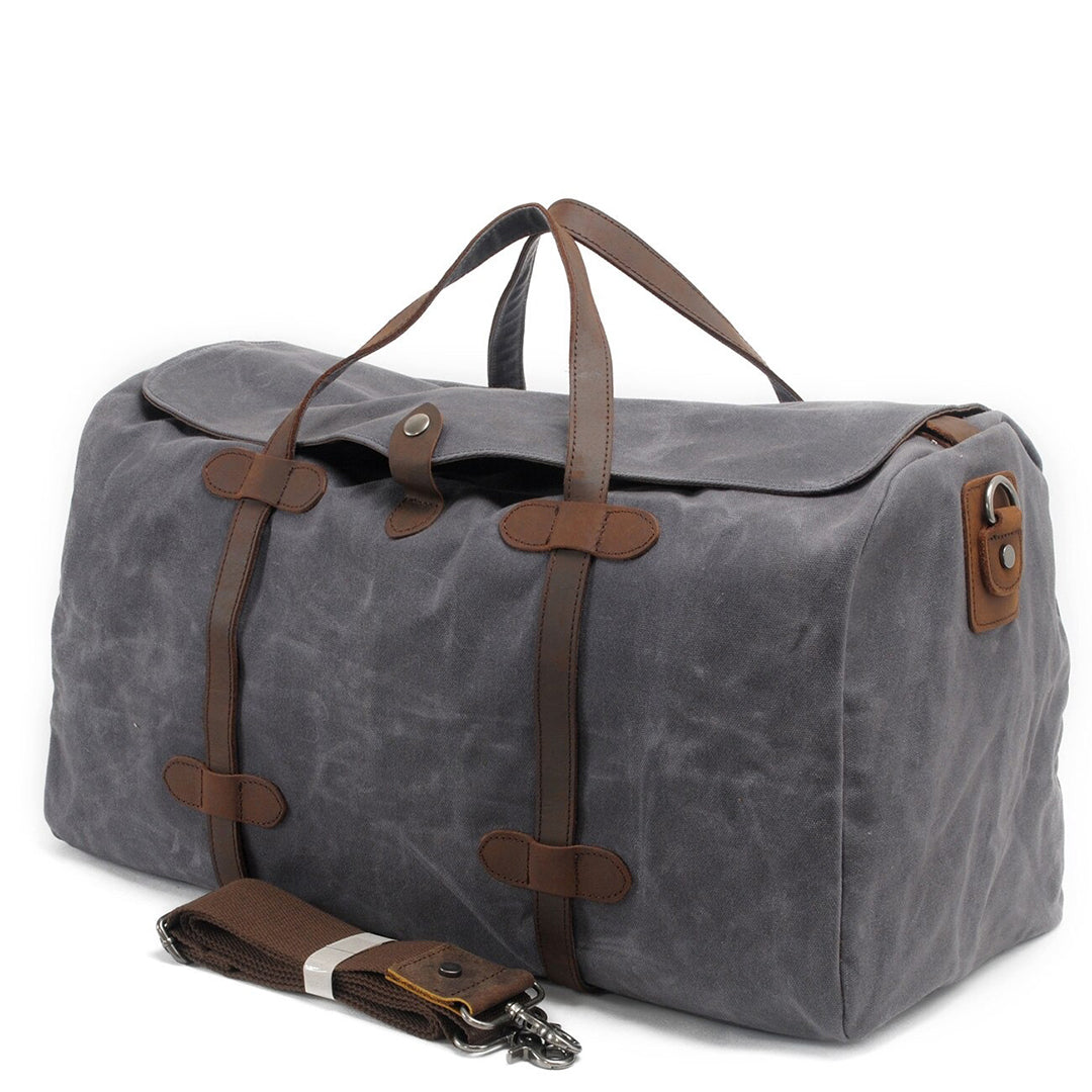 Bolsa de Viagem BP 606 masculina, espaçosa e prática, ideal para organizar itens em viagens curtas e longas.