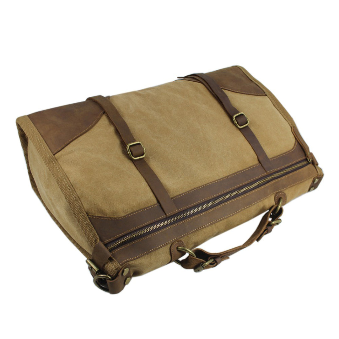 Bolsa de Viagem BP 608 masculina, durável e elegante, ideal para organizar itens em viagens curtas e longas.