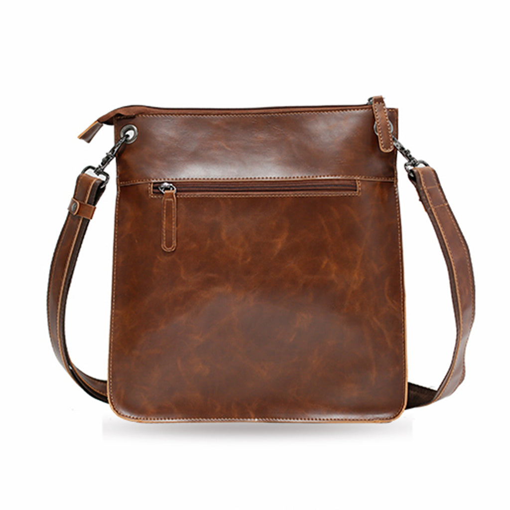 Bolsa masculina BP 218 com design moderno e amplo espaço para o dia a dia.