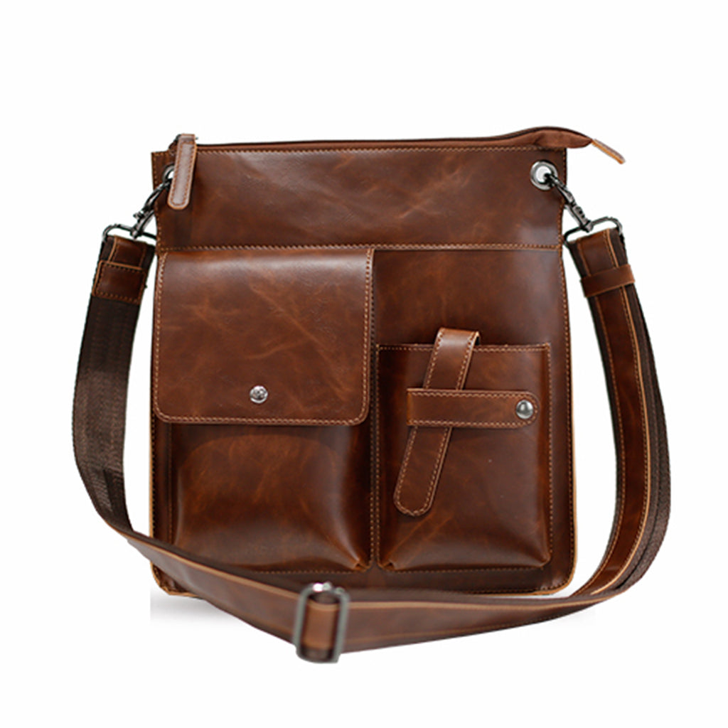 Bolsa masculina BP 218 com design moderno e amplo espaço para o dia a dia.