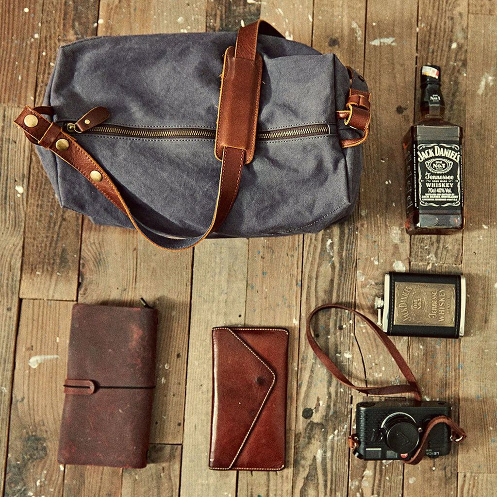 Bolsa masculina BP 609 com design moderno e funcionalidade para o homem contemporâneo.