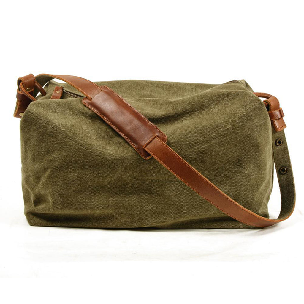 Bolsa masculina BP 609 com design moderno e funcionalidade para o homem contemporâneo.